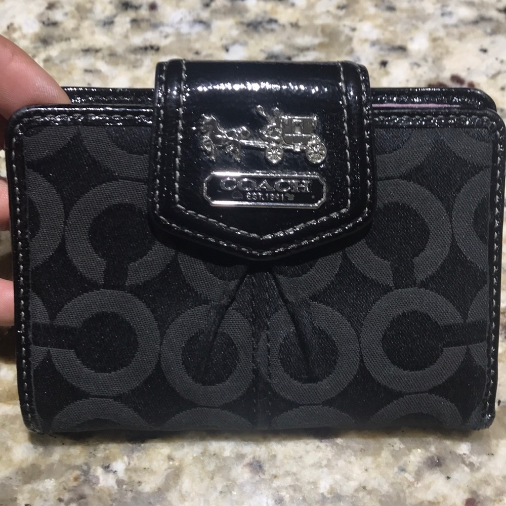 Small Coach Wallet GUC
